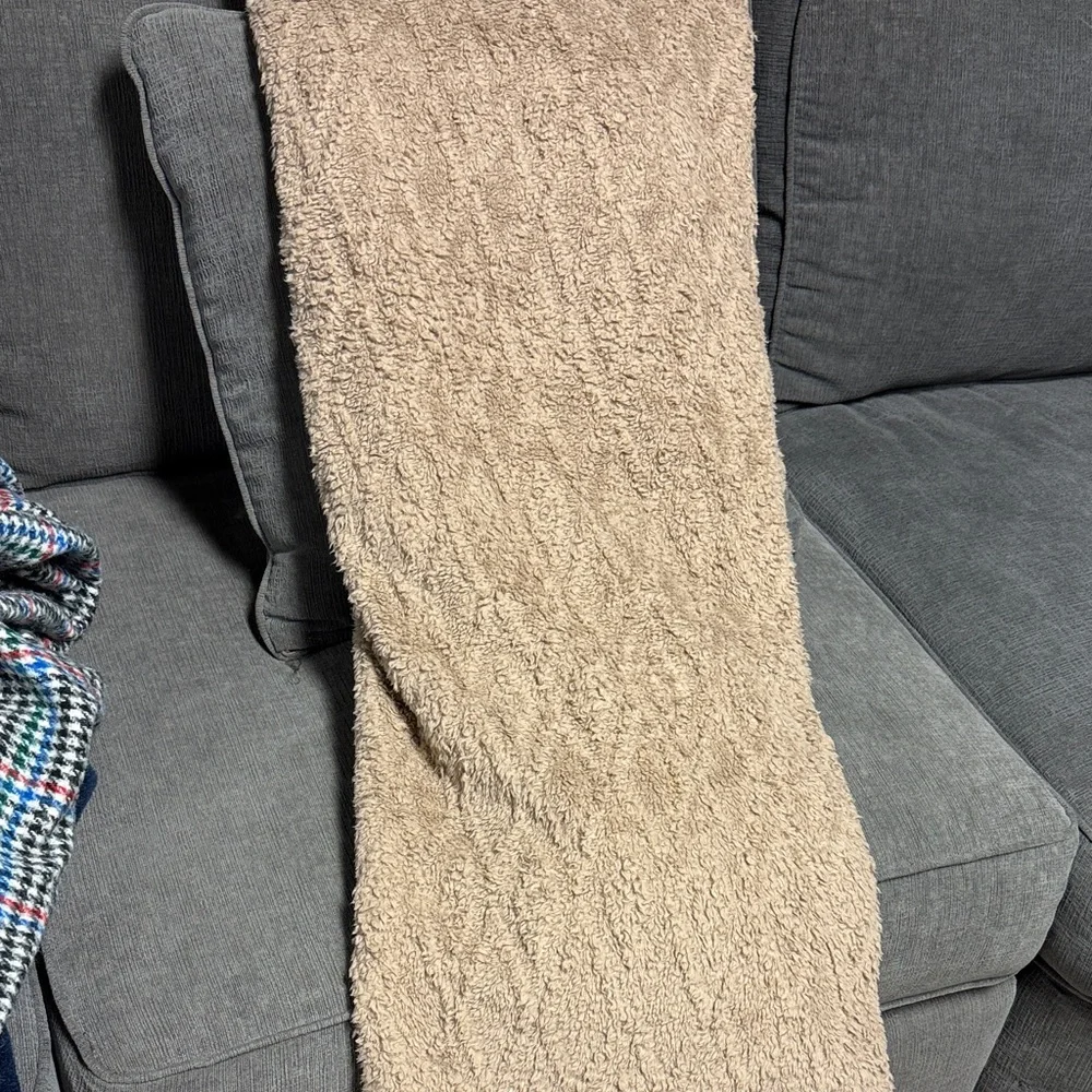 Cozy Tan Throw Blanket